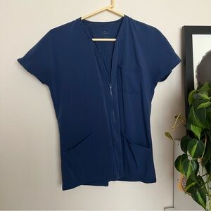 Jaanuu zip up scrub top